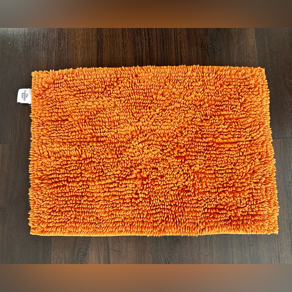 Orange bath mat